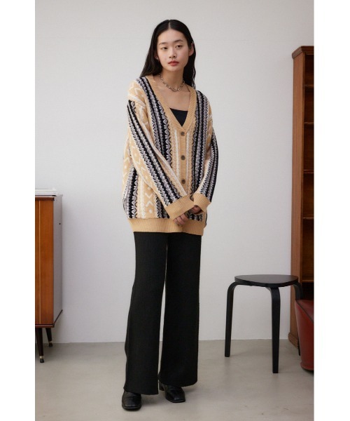 AZUL by moussy(アズールバイマウジー)の「柄ニットカーディガン(カーディガン/ボレロ・レディース・ベージュ系その他/ホワイト系その他・FREE)」の5枚目の写真