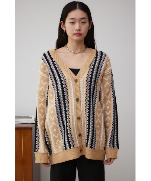 AZUL by moussy(アズールバイマウジー)の「柄ニットカーディガン(カーディガン/ボレロ・レディース・ベージュ系その他/ホワイト系その他・FREE)」の6枚目の写真