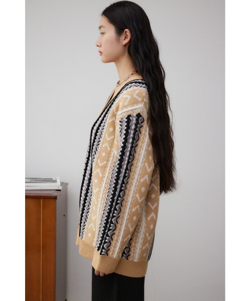 AZUL by moussy(アズールバイマウジー)の「柄ニットカーディガン(カーディガン/ボレロ・レディース・ベージュ系その他/ホワイト系その他・FREE)」の7枚目の写真