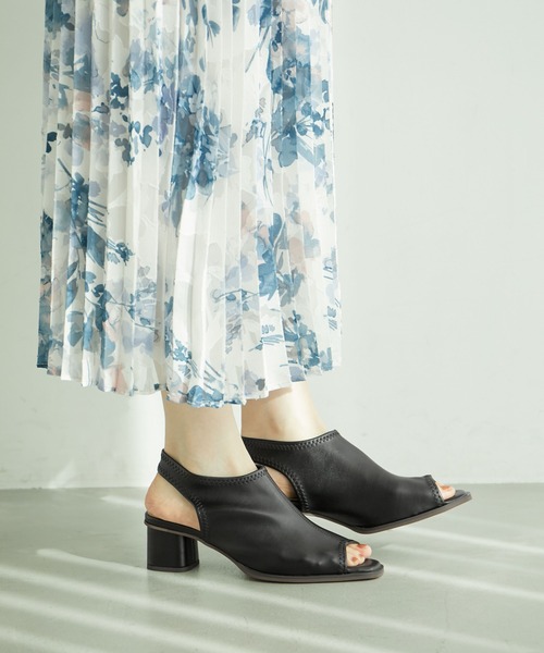 ROPE' PICNIC(ロペピクニック)の「オープントゥスソフトトレッチバックスリングミュール(サンダル・レディース・ブラック/ベージュ系その他・23.0cm/23.5cm/24.0cm/24.5cm)」の2枚目の写真