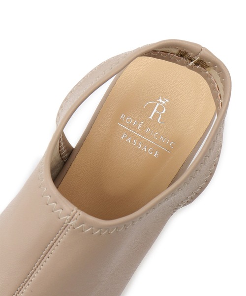 ROPE' PICNIC(ロペピクニック)の「オープントゥスソフトトレッチバックスリングミュール(サンダル・レディース・ブラック/ベージュ系その他・23.0cm/23.5cm/24.0cm/24.5cm)」の7枚目の写真