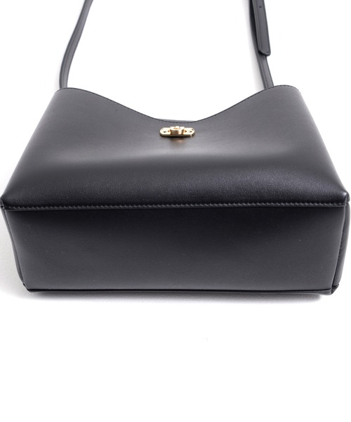 Arnold Palmer（アーノルドパーマー）の「フェイクレザー パールショルダー（ショルダーバッグ・レディース・ブラック/グレイッシュベージュ・F）」の18枚目の写真