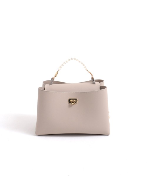 Arnold Palmer（アーノルドパーマー）の「フェイクレザー パールショルダー（ショルダーバッグ・レディース・ブラック/グレイッシュベージュ・F）」の12枚目の写真