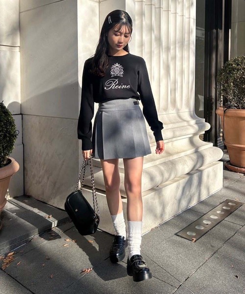 one after another NICE CLAUP(ワンアフターアナザーナイスクラップ)の「ロゴ刺繍ニットプルオーバー(ニット/セーター・レディース・オフホワイト/ブルー/ブラック/ホワイト×ブラック・FREE)」の12枚目の写真