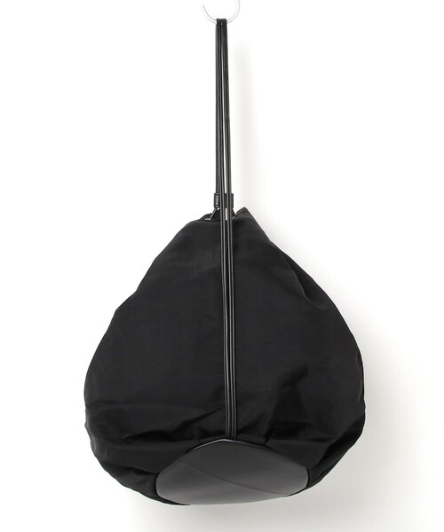 fredy emue（フレディエミュ）の「ナイロンタックドロストショルダー＆リュック（ショルダーバッグ・レディース・ライトグレー/ブラック・FREE）」の15枚目の写真