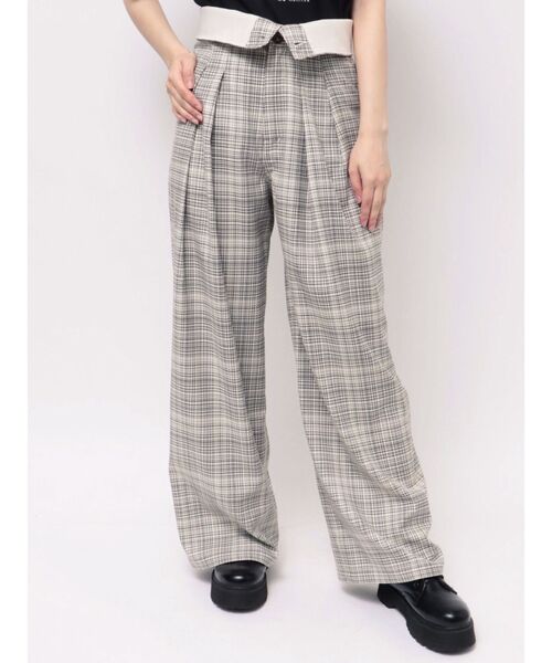 jouetie(ジュエティ)の「ターンバックウエストルーズパンツ(スラックス・レディース・オフホワイト/グレー/レッド・MEDIUM)」の1枚目の写真