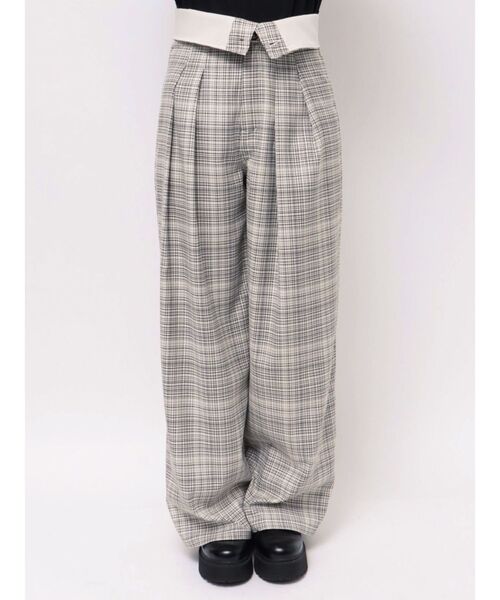 jouetie(ジュエティ)の「ターンバックウエストルーズパンツ(スラックス・レディース・オフホワイト/グレー/レッド・MEDIUM)」の4枚目の写真