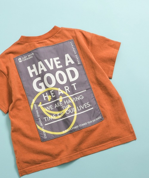 BREEZE(ブリーズ)の「WEB限定 バックプリントアップリケTシャツ(Tシャツ/カットソー・キッズ・オレンジ/ブラック/アイボリー/サックスブルー・90/100/110/120/130/140/150)」の4枚目の写真