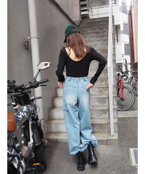 EVRIS(エヴリス)の「バックオープンリブトップス(Tシャツ/カットソー・レディース・グレー/ホワイト/ブラック・FREE)」の13枚目の写真