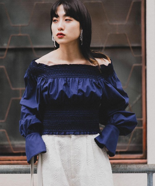 KBF（ケイビーエフ）の「スモッキングミニトップス（シャツ/ブラウス・レディース・ネイビー/アイボリー・ONE）」の17枚目の写真