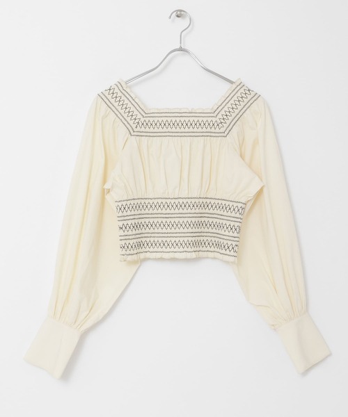 KBF（ケイビーエフ）の「スモッキングミニトップス（シャツ/ブラウス・レディース・ネイビー/アイボリー・ONE）」の12枚目の写真