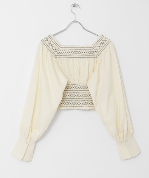 KBF（ケイビーエフ）の「スモッキングミニトップス（シャツ/ブラウス・レディース・ネイビー/アイボリー・ONE）」の13枚目の写真