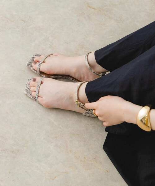 RODE SKO（ロデスコ）の「アンクルストラップサンダル（サンダル・レディース・ライトグレー/ブラック/アニマル・36/37/38）」の8枚目の写真