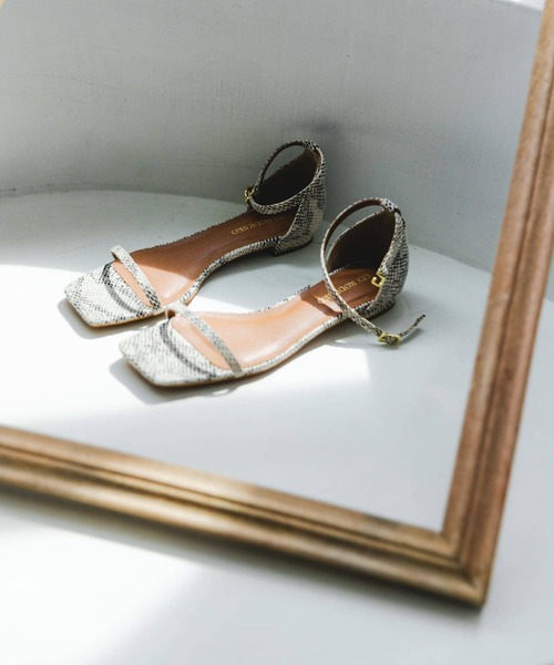 RODE SKO（ロデスコ）の「アンクルストラップサンダル（サンダル・レディース・ライトグレー/ブラック/アニマル・36/37/38）」の16枚目の写真