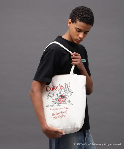 AVIREX（アヴィレックス）の「AVIREX / Coca-Cola 90'S CHARACTER BAG（トートバッグ・レディース・キナリ・FREE）」の13枚目の写真
