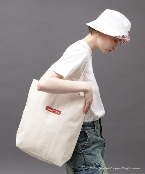 AVIREX（アヴィレックス）の「AVIREX / Coca-Cola 90'S CHARACTER BAG（トートバッグ・レディース・キナリ・FREE）」の16枚目の写真