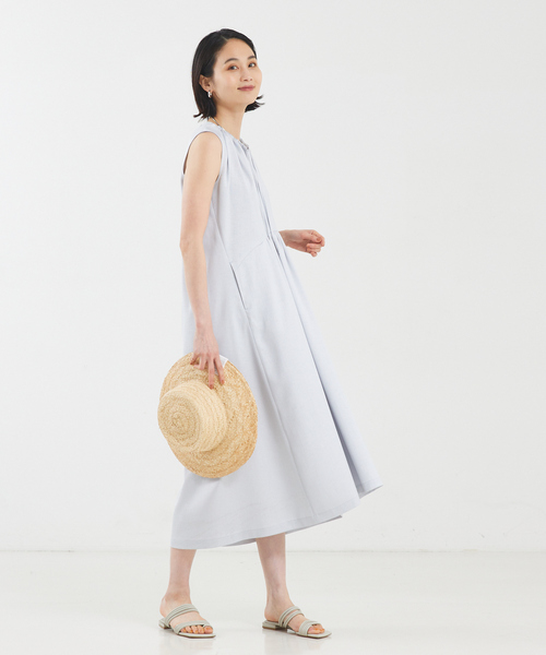 qualite（カリテ）の「リネンライクギャザーワンピース（ワンピース・レディース・ライトベージュ/ライトブルー/ブラック・36/38）」の8枚目の写真
