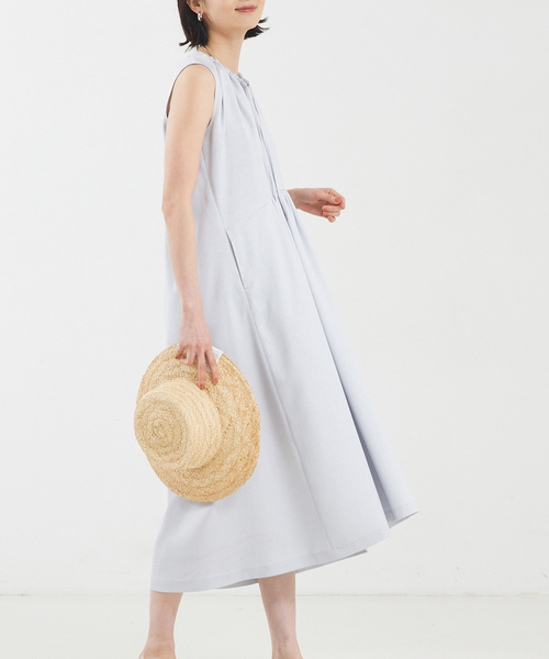 qualite（カリテ）の「リネンライクギャザーワンピース（ワンピース・レディース・ライトベージュ/ライトブルー/ブラック・36/38）」の4枚目の写真