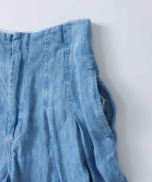 STUMBLY(スタンブリー)の「STUMBLY / linen denim tuck wide pants(リネンデニムタックワイドパンツ)(デニムパンツ・レディース・ブルー・36/38)」の11枚目の写真