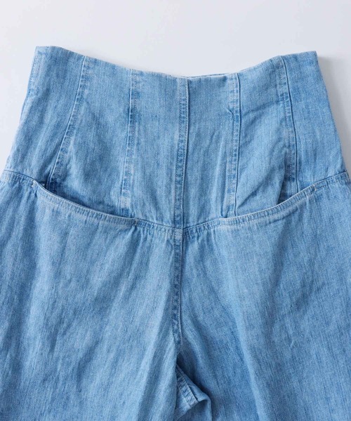 STUMBLY(スタンブリー)の「STUMBLY / linen denim tuck wide pants(リネンデニムタックワイドパンツ)(デニムパンツ・レディース・ブルー・36/38)」の13枚目の写真