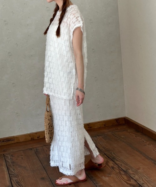Per sist ence(パーシエンス)の「シアーフリンジ ノースリーブトップス(Tシャツ/カットソー・レディース・ブラック/オフホワイト・FREE)」の9枚目の写真