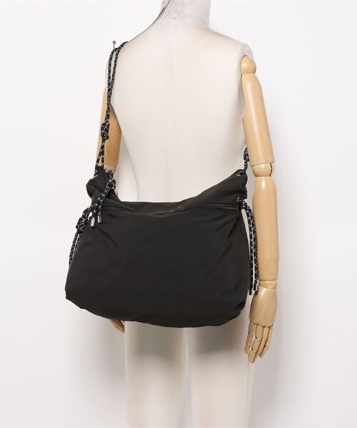 CPCM（シーピーシーエム）の「配色パラコードBIGショルダー（ショルダーバッグ・レディース・ブラック/アイボリー/ブルー・FREE）」の21枚目の写真