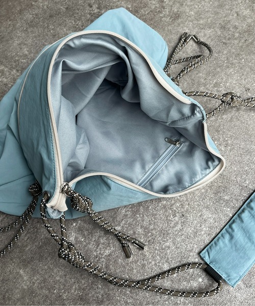 CPCM（シーピーシーエム）の「配色パラコードBIGショルダー（ショルダーバッグ・レディース・ブラック/アイボリー/ブルー・FREE）」の8枚目の写真