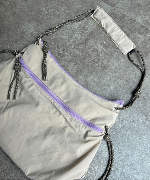 CPCM（シーピーシーエム）の「配色パラコードBIGショルダー（ショルダーバッグ・レディース・ブラック/アイボリー/ブルー・FREE）」の12枚目の写真