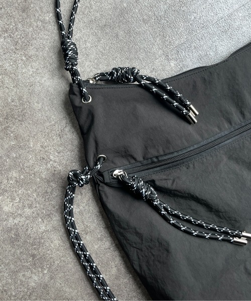 CPCM（シーピーシーエム）の「配色パラコードBIGショルダー（ショルダーバッグ・レディース・ブラック/アイボリー/ブルー・FREE）」の14枚目の写真