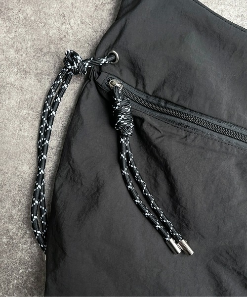 CPCM（シーピーシーエム）の「配色パラコードBIGショルダー（ショルダーバッグ・レディース・ブラック/アイボリー/ブルー・FREE）」の15枚目の写真