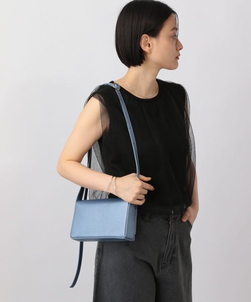 A part by(アパートバイ)の「スクエアミニショルダー(ショルダーバッグ・レディース・ブラック/ライトブルー・FREE)」の6枚目の写真