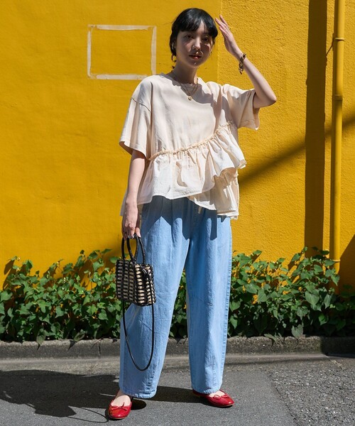お値下げしました♡ビーズ装飾 濃紺 半袖Tシャツ フリルデザイン セール】裾フリル ピグメントTシャツ/切替デザインTシャツ