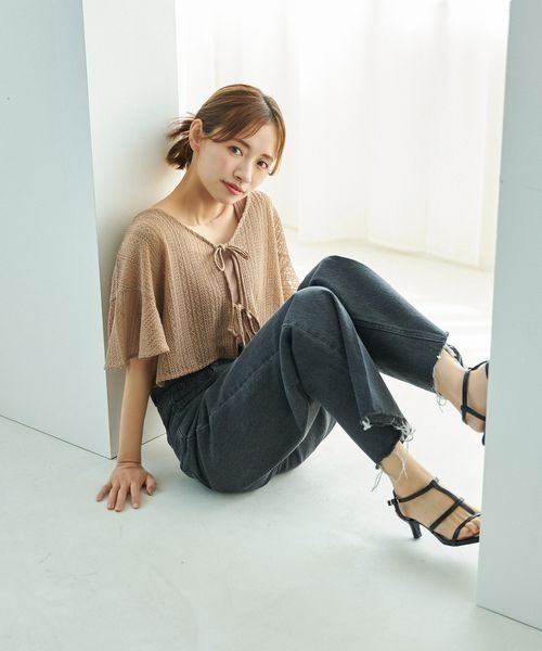 mysty woman（ミスティウーマン）の「【セルフカット可！美脚デニム】ストレートカットオフデニムパンツ 129880（デニムパンツ・レディース・ブラック/ブルー・SMALL/MEDIUM）」の6枚目の写真