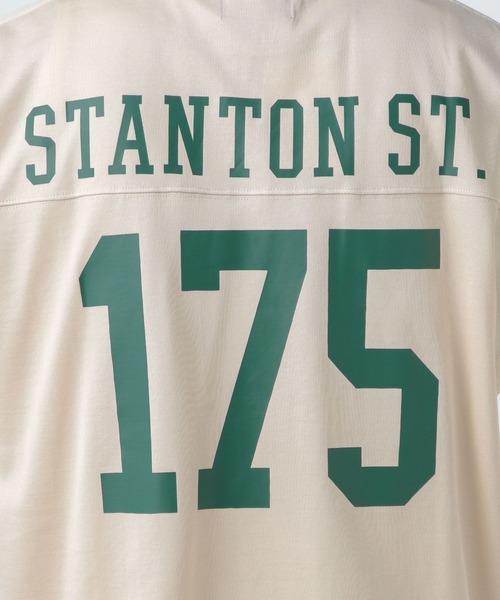 CHARI&CO（チャリアンドコー）の「【CHARI&CO SAFE RIDE for BAYFLOW】フットボールTシャツ（Tシャツ/カットソー・メンズ・チャコール/ライトベージュ・MEDIUM/LARGE）」の17枚目の写真