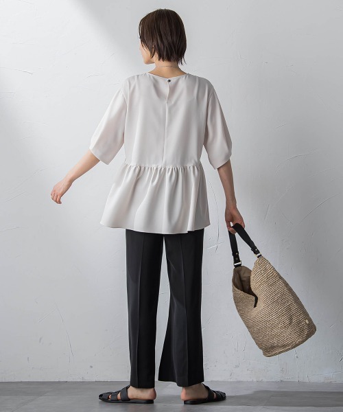 LAUTREAMONT（ロートレアモン）の「【WEB限定】UV＆接触冷感ストレッチペプラムブラウス≪洗濯機で洗える≫（シャツ/ブラウス・レディース・ライトブルー/ベージュ/オフホワイト/ネイビー・7号/9号）」の18枚目の写真