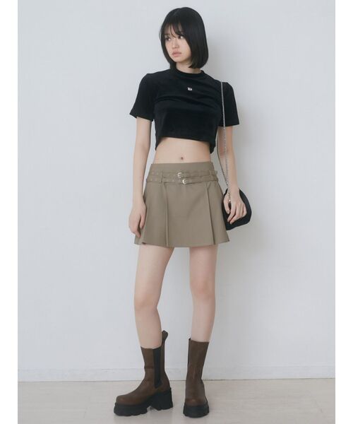 EMODA（エモダ）の「ダブルベルトプリーツスカート（スカート・レディース・グレー/ベージュ/ブラック・SMALL/MEDIUM）」の5枚目の写真