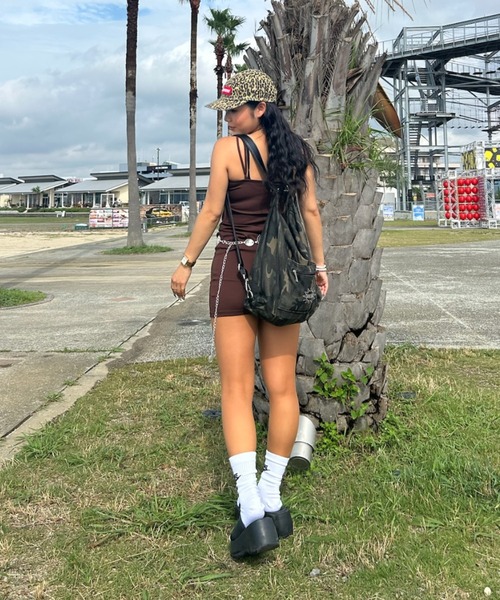 INTER FACTORY（インターファクトリー）の「AINA - チャーム付きキャミワンピース　made in INTER FACTORY（ワンピース・レディース・ブラウン・FREE）」の9枚目の写真