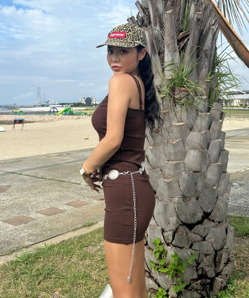 INTER FACTORY（インターファクトリー）の「AINA - チャーム付きキャミワンピース　made in INTER FACTORY（ワンピース・レディース・ブラウン・FREE）」の11枚目の写真