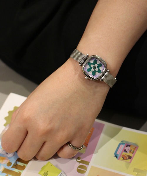 KOMONO.（コモノ）の「「KOMONO　コモノ」腕時計 マニーペニー フラワー　MONEYPENNY（アナログ腕時計・レディース・ピンクゴールド/シルバー系その他/シルバー×ブルー/ゴールド系1/ゴールド系2・FREE）」の21枚目の写真