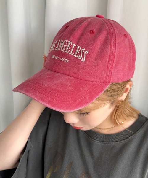 apres jour mignon（アプレジュールミニョン）の「【apresjour mignon×ARIAZ】加工ロゴキャップ（キャップ・レディース・レッド/グリーン/ブルー系その他/ブラック系その他/グレイッシュベージュ・ONESIZE）」の5枚目の写真