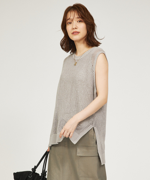 abahouse mavie（アバハウスマヴィ）の「メッシュサマーニットノースリプルオーバー/シアートップス/ベスト（ニット/セーター・レディース・ブラック/グレー/イエロー・フリー）」の6枚目の写真