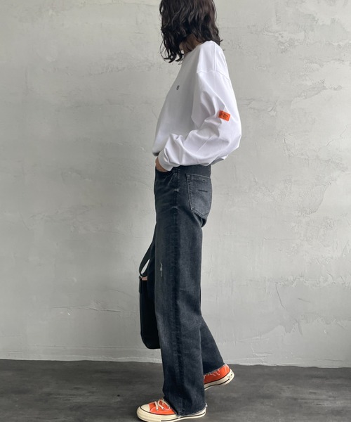 UNIVERSAL OVERALL（ユニバーサルオーバーオール）の「[UNIVERSAL OVERALL/ユニバーサルオーバーオール] 別注 ワンポイントロゴ刺繍 ロングスリーブTシャツ（Tシャツ/カットソー・レディース・ホワイト/グレー/ブラック/ネイビー/オートミール・M/S/L）」の21枚目の写真