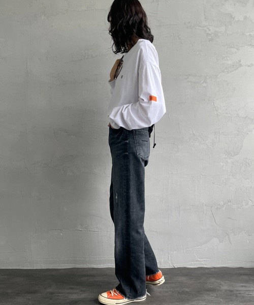 UNIVERSAL OVERALL（ユニバーサルオーバーオール）の「[UNIVERSAL OVERALL/ユニバーサルオーバーオール] 別注 ワンポイントロゴ刺繍 ロングスリーブTシャツ（Tシャツ/カットソー・レディース・ホワイト/グレー/ブラック/ネイビー/オートミール・M/S/L）」の12枚目の写真