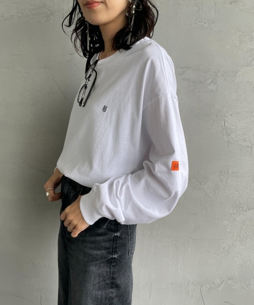 UNIVERSAL OVERALL（ユニバーサルオーバーオール）の「[UNIVERSAL OVERALL/ユニバーサルオーバーオール] 別注 ワンポイントロゴ刺繍 ロングスリーブTシャツ（Tシャツ/カットソー・レディース・ホワイト/グレー/ブラック/ネイビー/オートミール・M/S/L）」の16枚目の写真