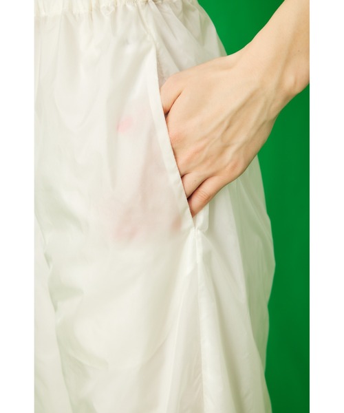 ENFOLD（エンフォルド）の「シースルータフタ Sheered TR（その他パンツ・レディース・ホワイト/ライトパープル・38/36）」の9枚目の写真