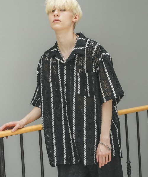 Shoowtime(ショウタイム)の「レースパターンオープンカラーシースルーシャツ(シャツ/ブラウス・メンズ・ホワイト/ブラック・MEDIUM/LARGE)」の4枚目の写真