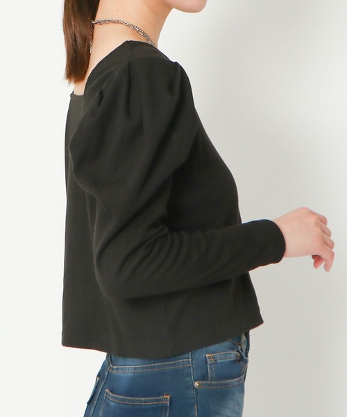 GORGE(ゴージ)の「《2way×パワショル》レディース リブトップス カーディガン風 羽織り 春秋冬(Tシャツ/カットソー・レディース・ブラック/オフホワイト/ブラウン/ブラック×ホワイト・F)」の3枚目の写真
