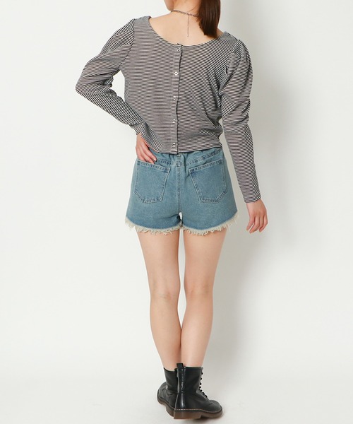 GORGE(ゴージ)の「《2way×パワショル》レディース リブトップス カーディガン風 羽織り 春秋冬(Tシャツ/カットソー・レディース・ブラック/オフホワイト/ブラウン/ブラック×ホワイト・F)」の7枚目の写真