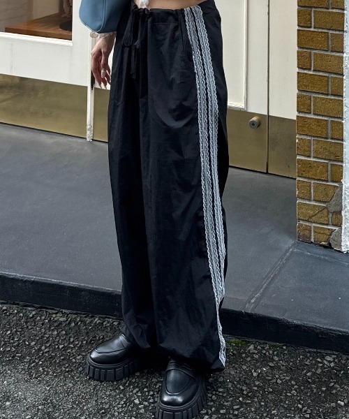 nemne store（ネンネストア）の「《Delfy》レース切り替えナイロンパンツ（その他パンツ・レディース・ブラック・フリー）」の3枚目の写真