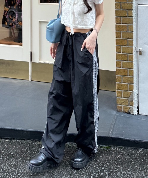 nemne store（ネンネストア）の「《Delfy》レース切り替えナイロンパンツ（その他パンツ・レディース・ブラック・フリー）」の4枚目の写真